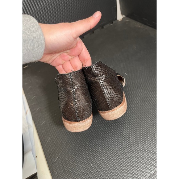 Free People Womens Textured Royale Flat Bronze Cap-toe Sz 37 6.5 Casual Stylish - Picture 7 of 7